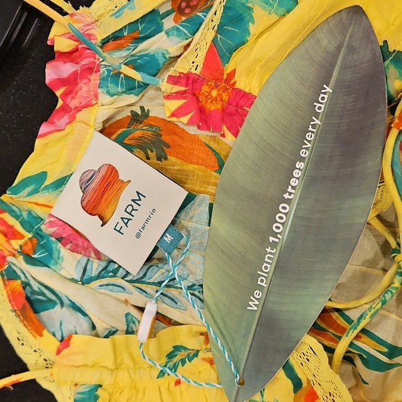 💕FARM RIO💕 Yellow Delicate Fruit Garden Sleeveless Blouse ~ Medium NWT - Picture 15 of 16